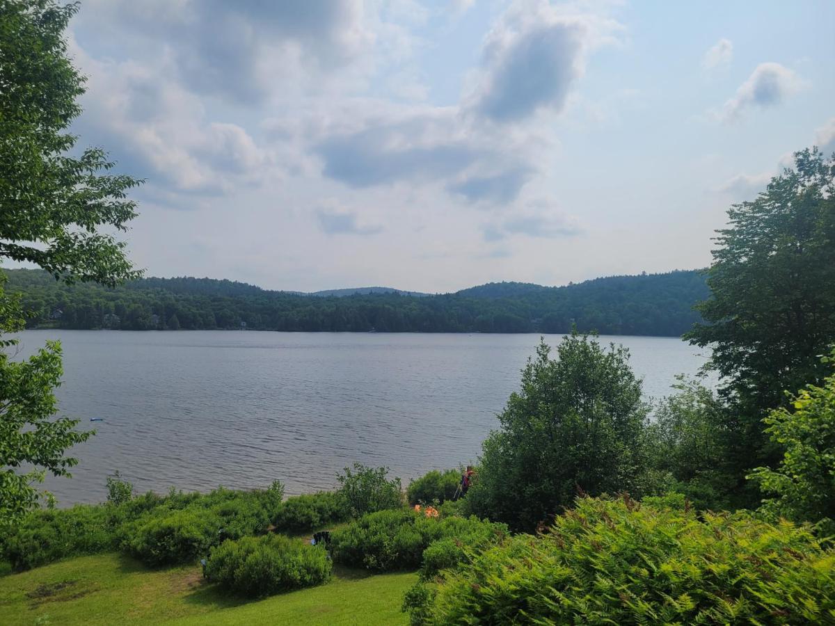 Le Lodge Du Lac Saint-Faustin Luaran gambar